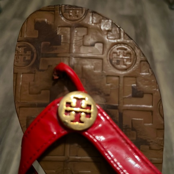 Tory Burch red leather sandals - Picture 3 of 6